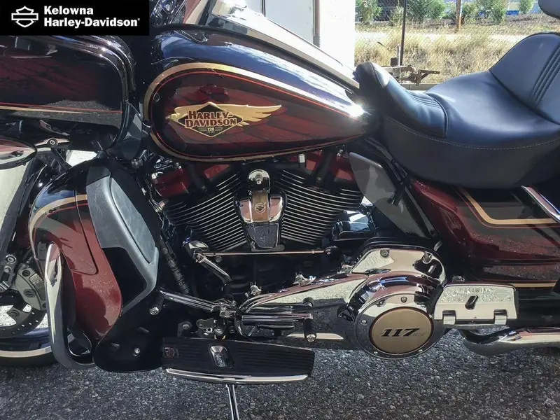 2023 Harley-Davidson FLTRKSEANV - CVO™ Road Glide™ Limited Anniversary Edition thumbnail 24