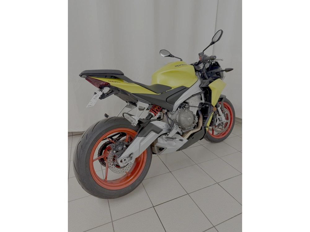 2020 Aprilia Tuono Factory alt