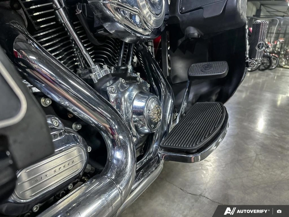 2011 Harley-davidson Flhtk alt