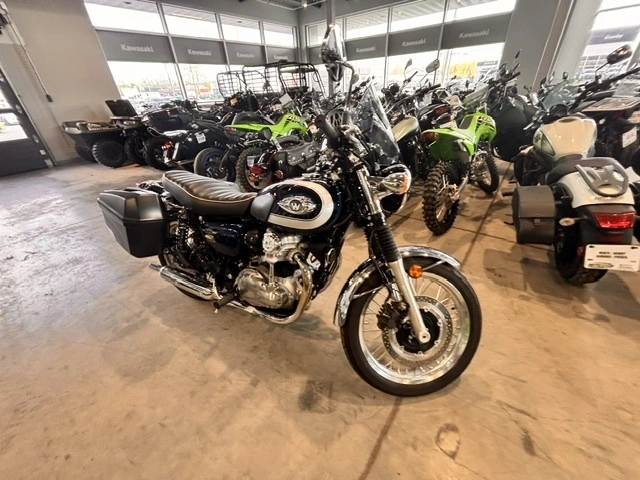 Kawasaki W800 W 800 Retro Classique W800 Impeccable 2021 alt