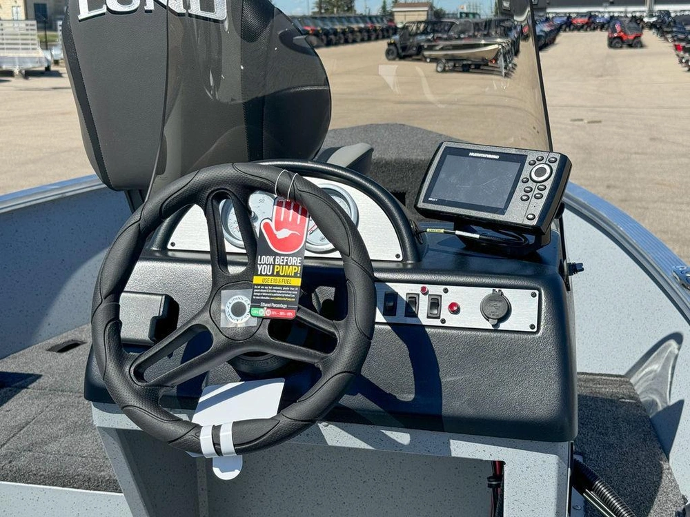 2025 Lund 1600 Fury Ss alt