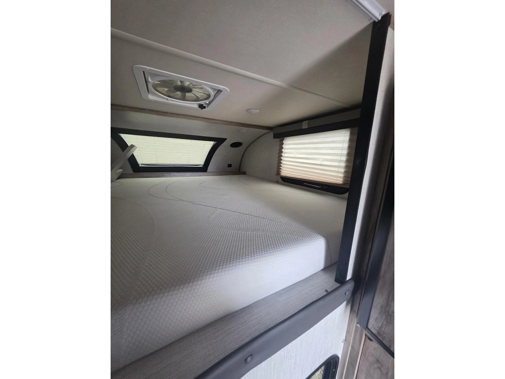 Palomino Real-lite 1803 2021 alt