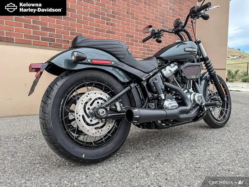 2025 Harley-Davidson FXBB - Street Bob® thumbnail 12