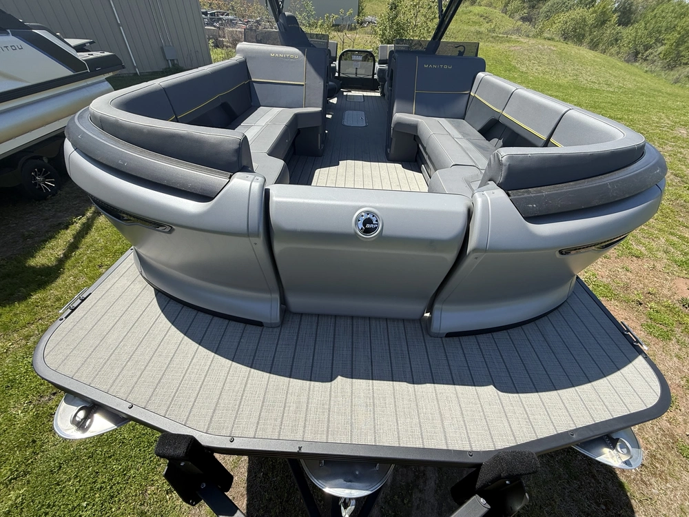 2025 Manitou Explore 24 Stealth alt