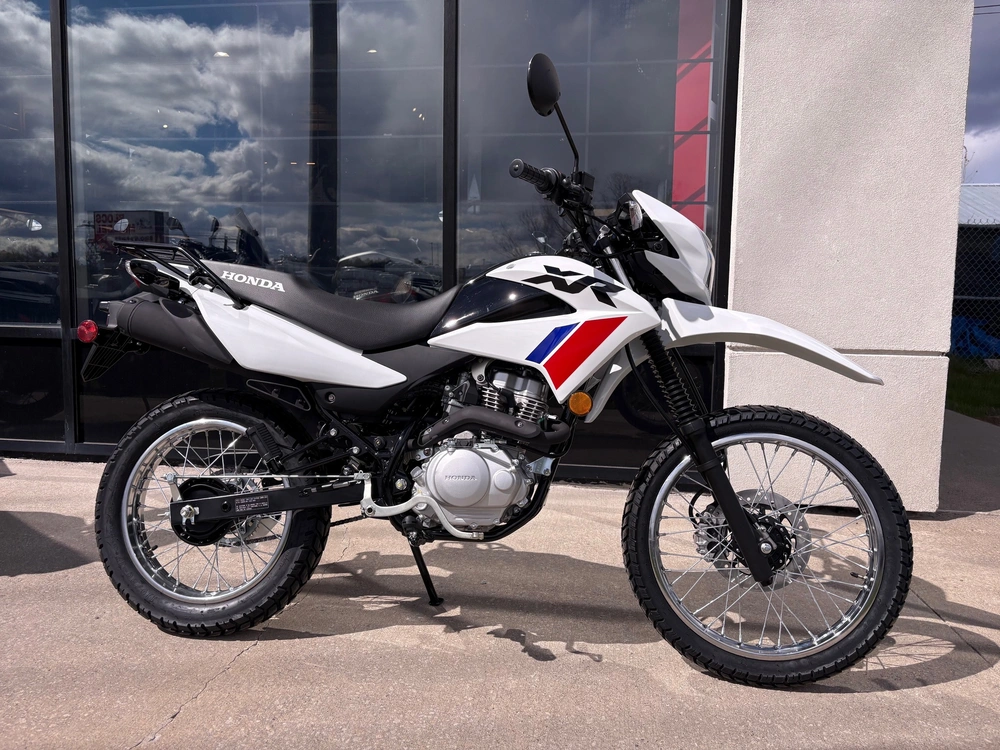 2026 Honda Xr 150l alt