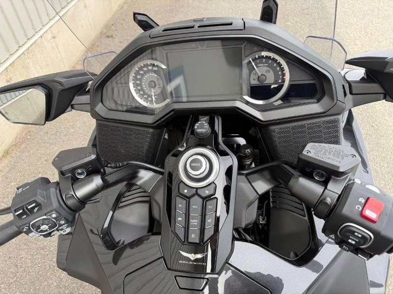 2026 Honda Gold Wing Tour alt