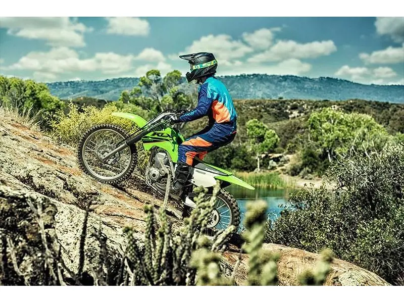2025 Kawasaki KLX® 140R F thumbnail 11