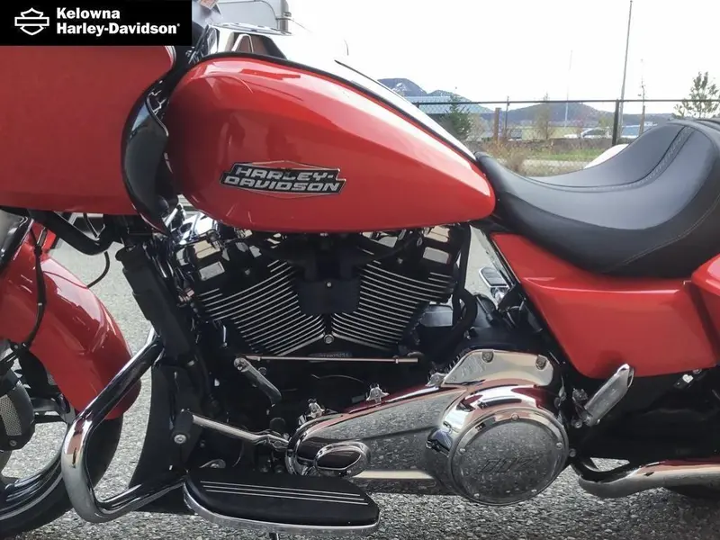 2026 Harley-Davidson FLTRX - Road Glide® thumbnail 23