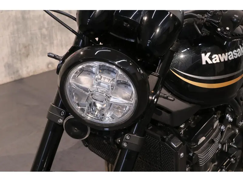 2018 Kawasaki Z900RS thumbnail 13
