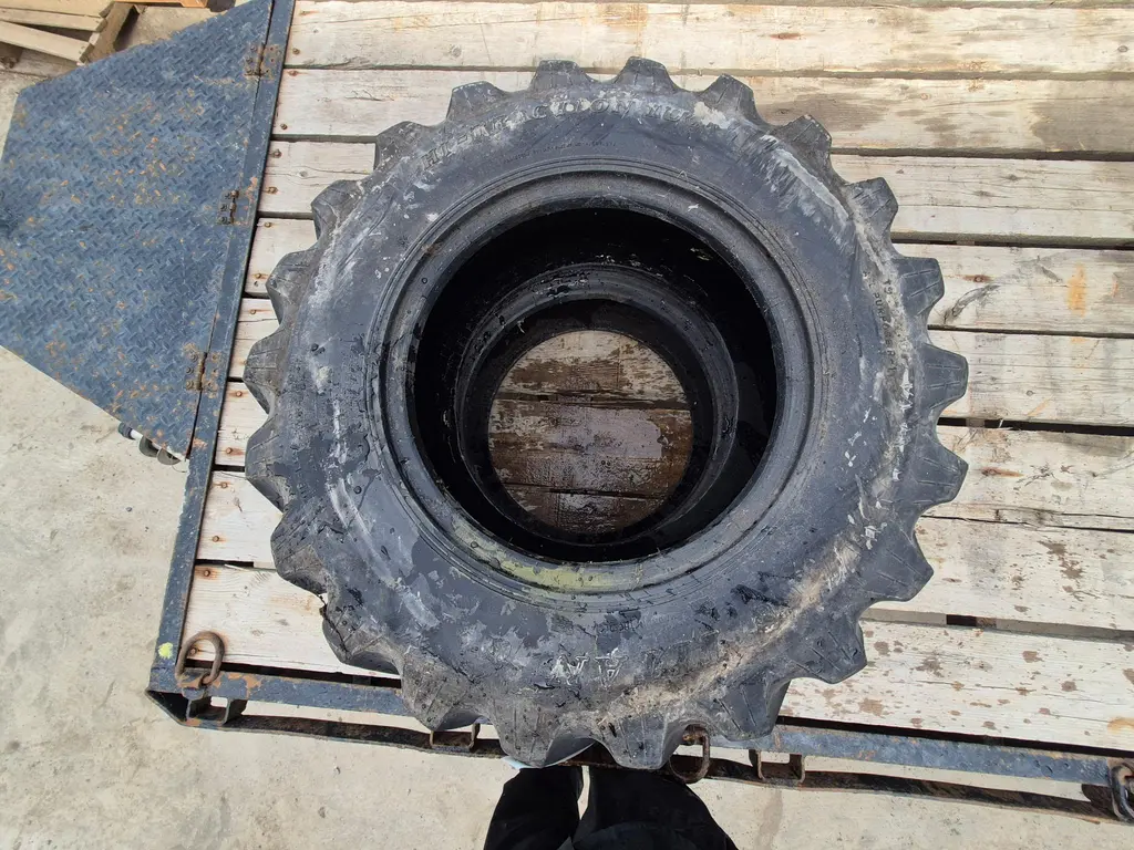 2021 TITAN 9.5-16