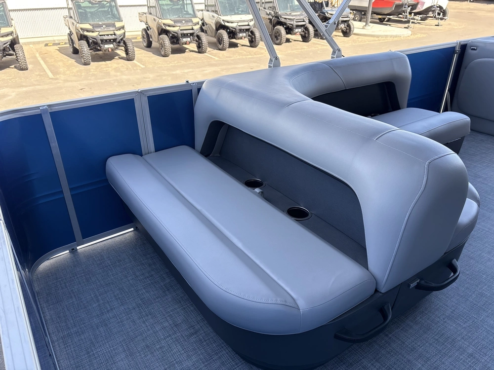 2026 Sun Tracker Party Barge® 18 Dlx-b086947 60 Elpt Four Stroke alt