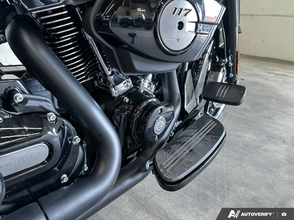 2026 Harley-davidson Road Glide 3 alt