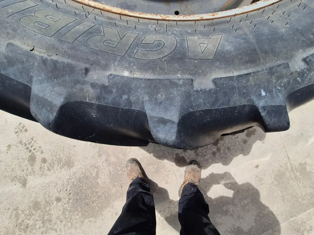 2016 MICHELIN 380/80R38