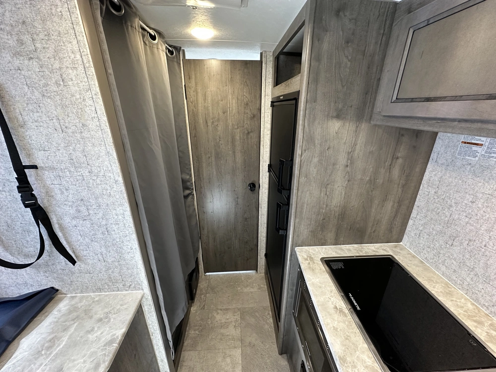 Coachmen Apex Tera 15t 2020 alt