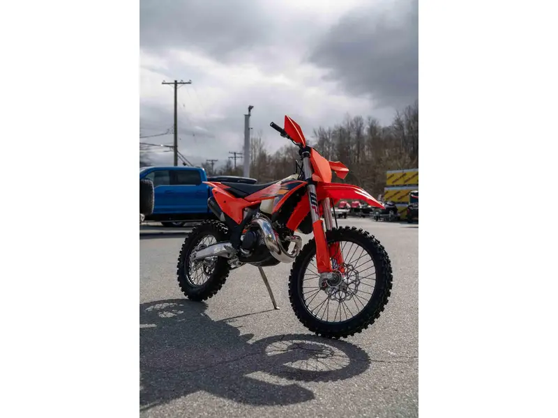 2026 KTM 300 XC thumbnail 8