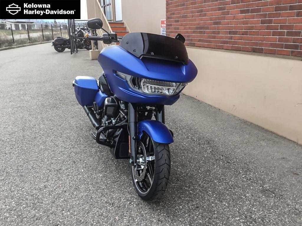 2026 Harley-Davidson FLTRX - Road Glide® thumbnail 2