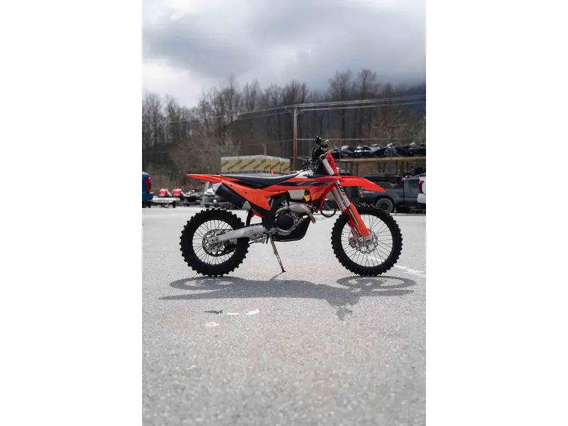 2025 KTM 250 XC-F thumbnail 3