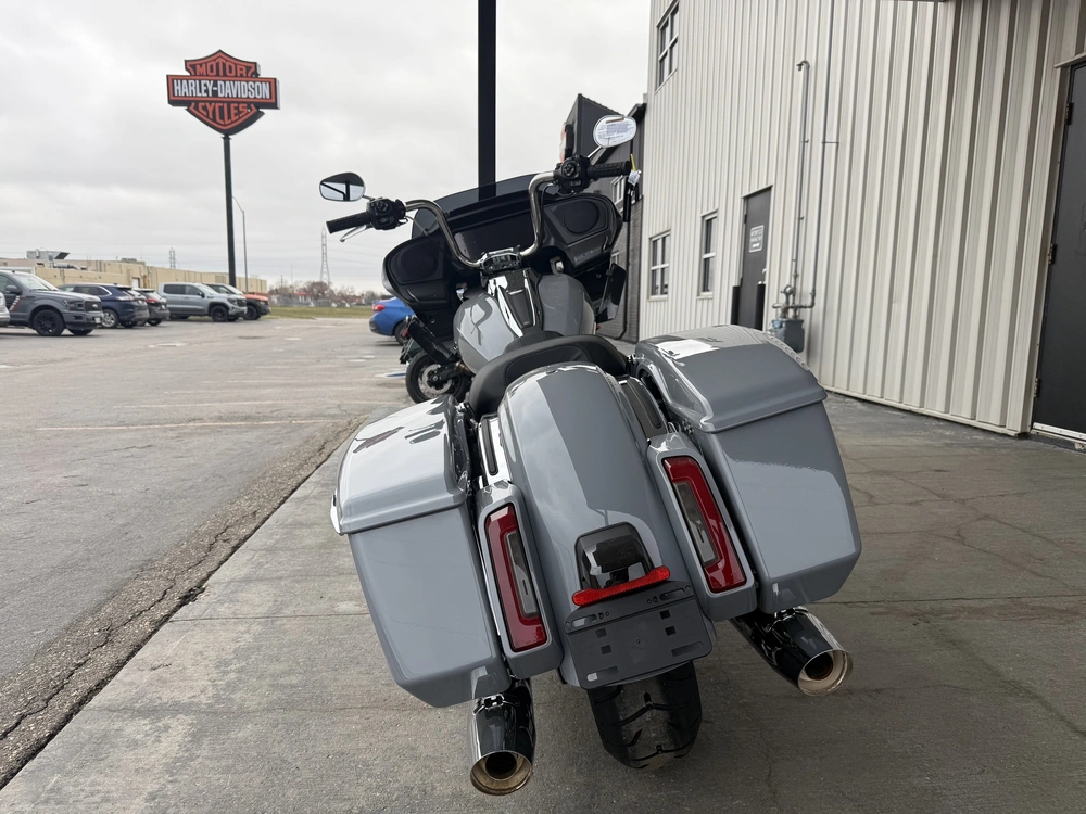 2026 Harley-davidson Road Glide alt