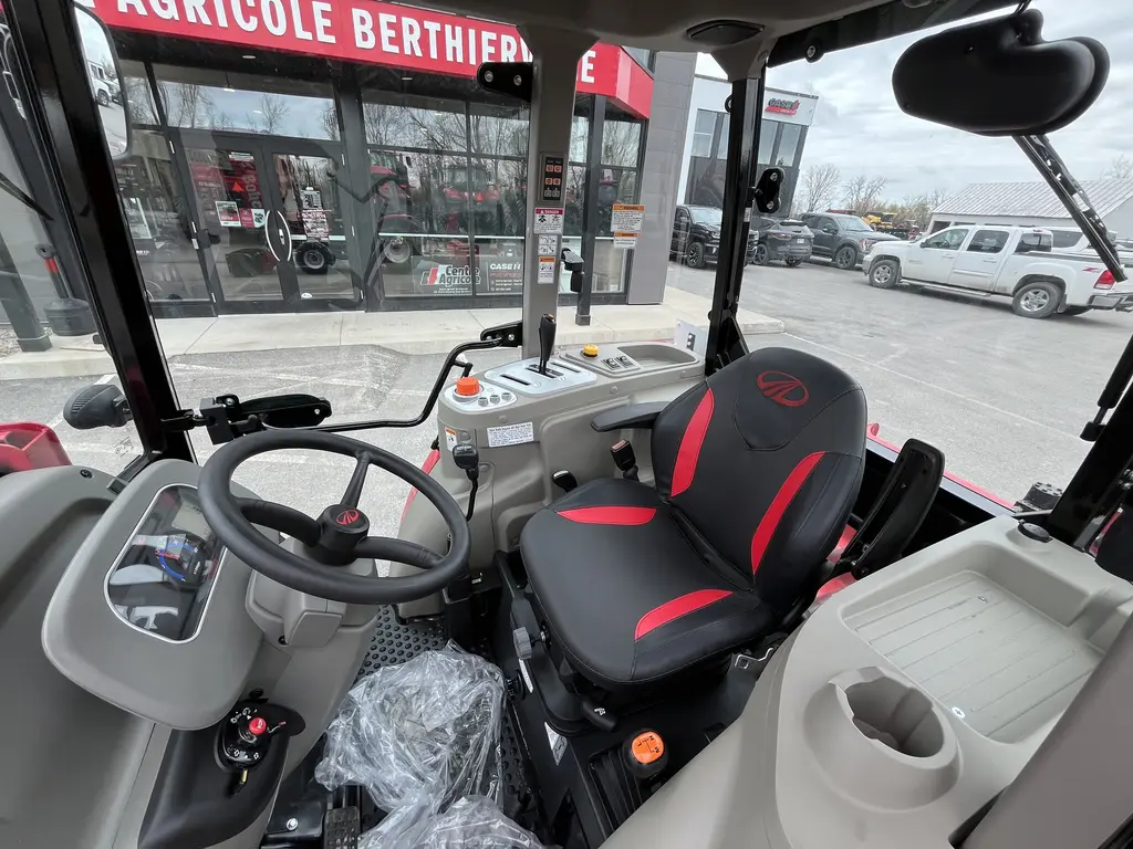 2024 Mahindra 2660 CAB