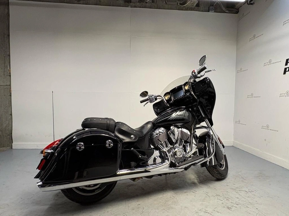 Indian Motorcycle Chieftain 2017 alt