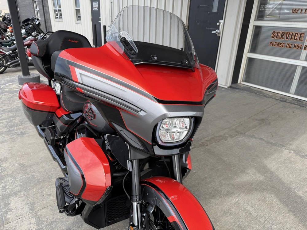 2026 Harley-davidson Cvo Street Glide Limited alt