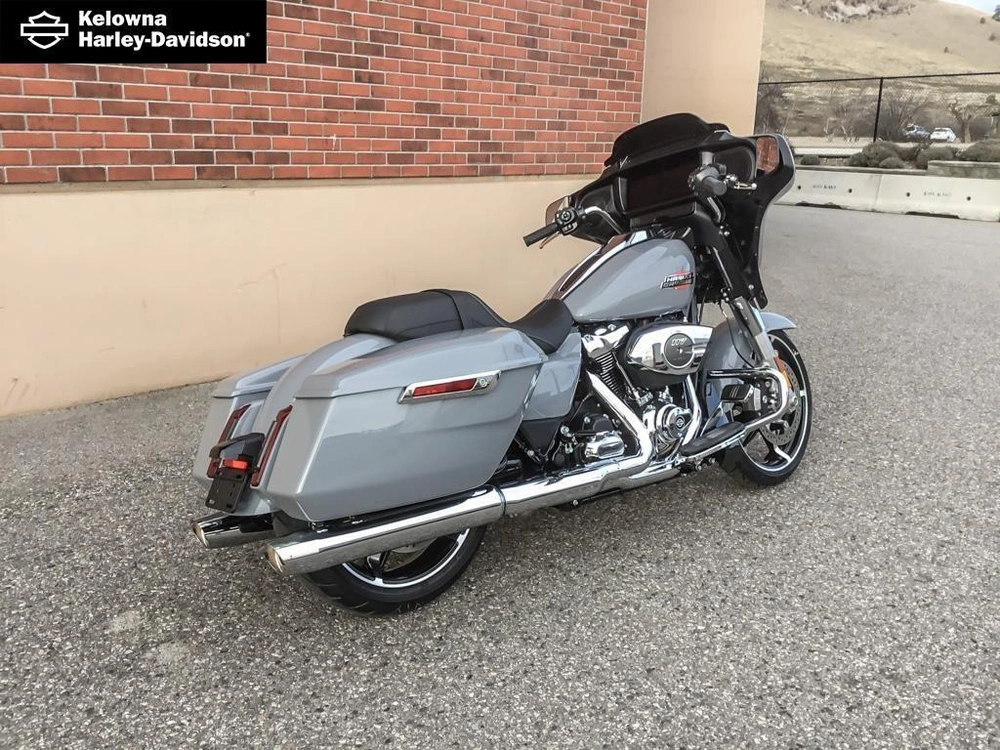 2026 Harley-davidson Flhx - Street Glide® alt