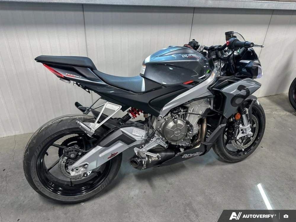2023 Aprilia Tuono 660 alt