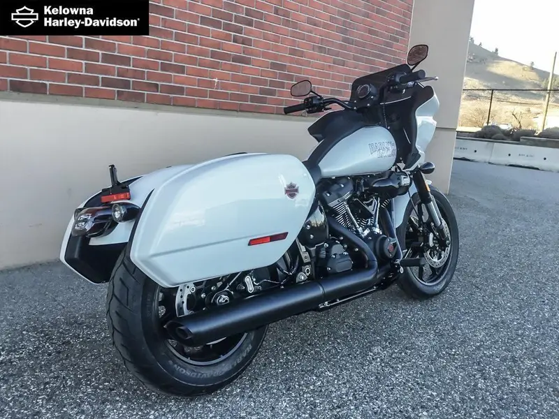 2026 Harley-Davidson FXLRST - Low Rider® ST thumbnail 4