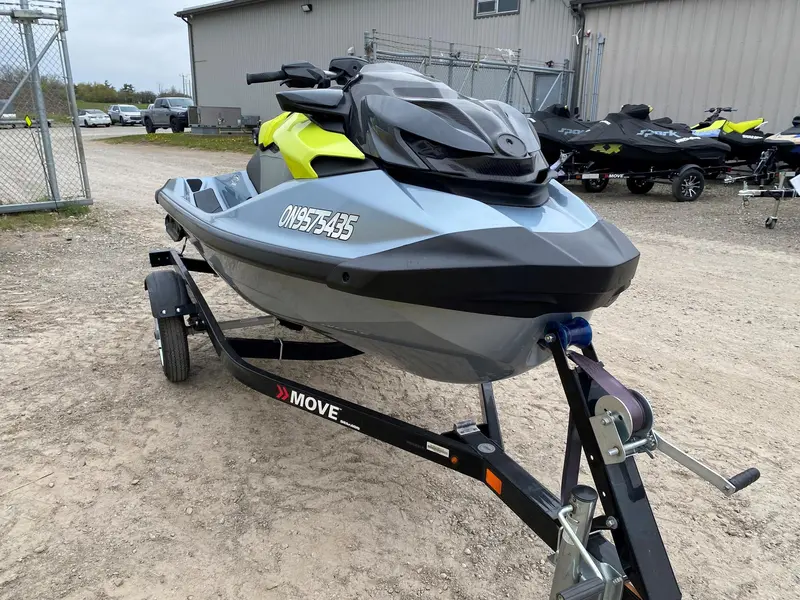 2024 Sea-Doo RXP-X 325 thumbnail 3