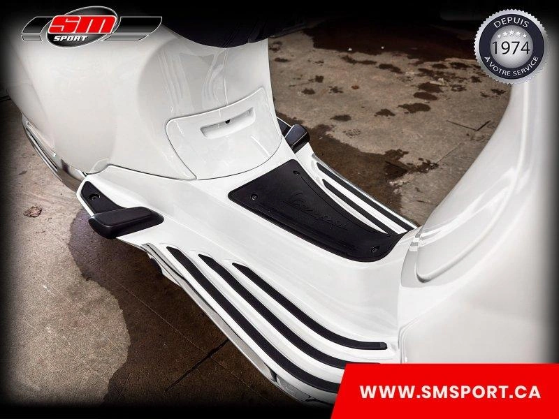 2026 Vespa Primavera 50 alt