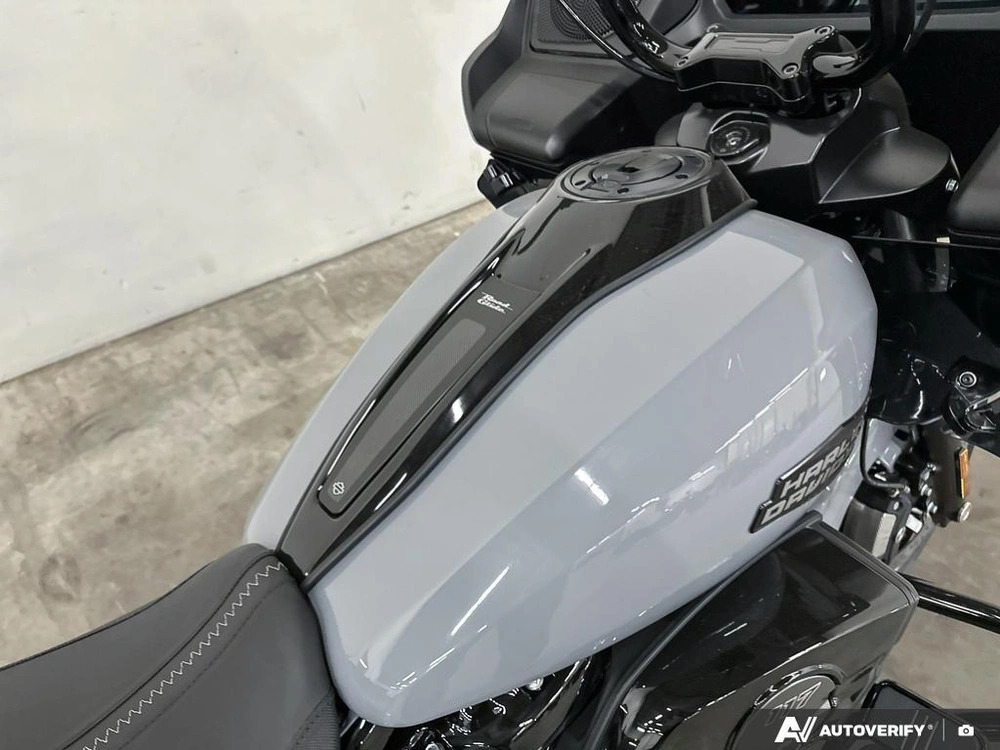 2026 Harley-davidson Road Glide alt