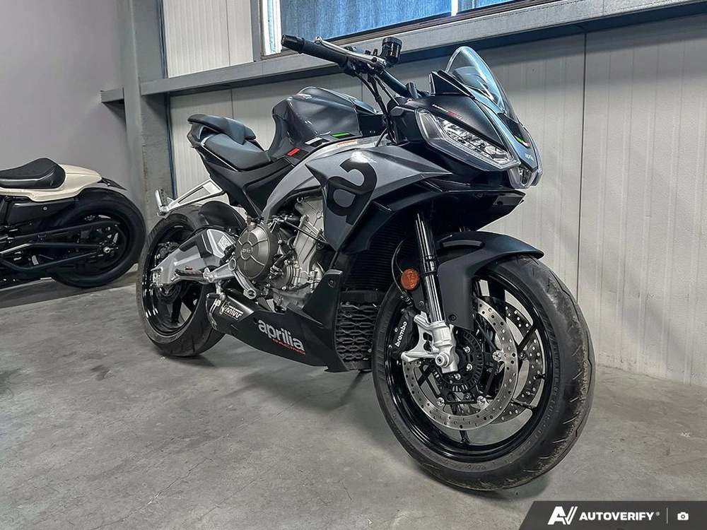 2023 Aprilia Tuono 660 alt