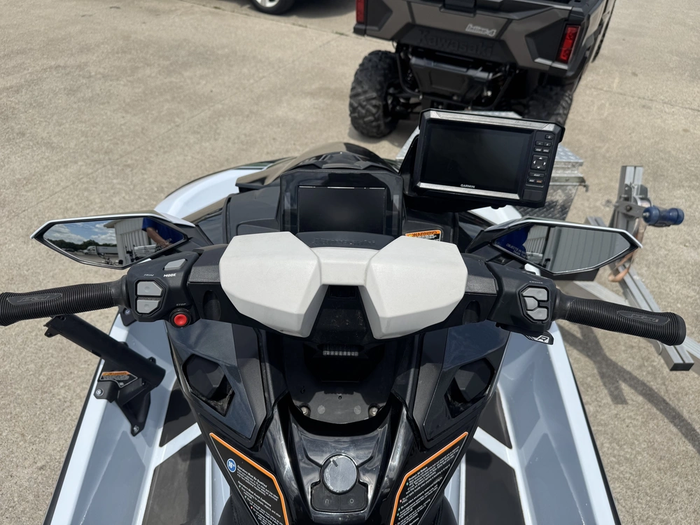 2025 Kawasaki Jet Ski Ultra 160lx-s Angler alt