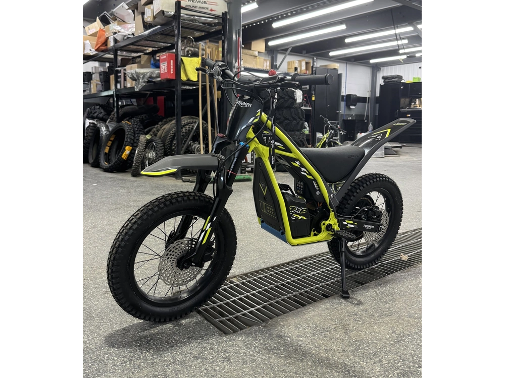 Triumph Txp-16 2026 alt