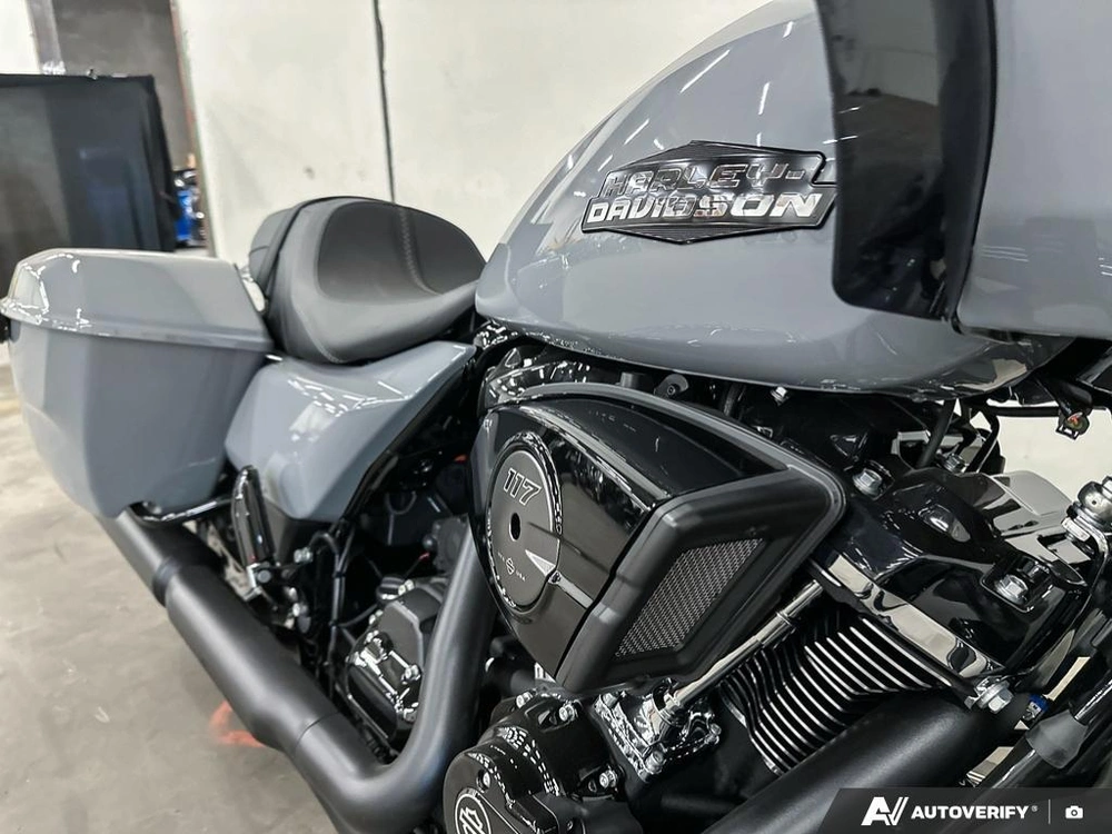 2026 Harley-davidson Road Glide alt