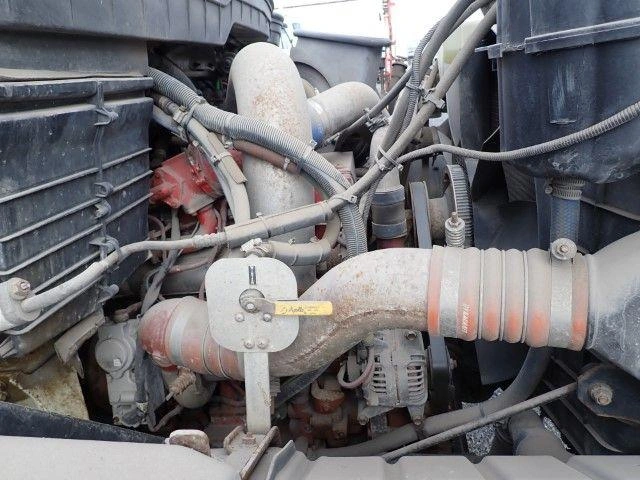 International 7600 2010