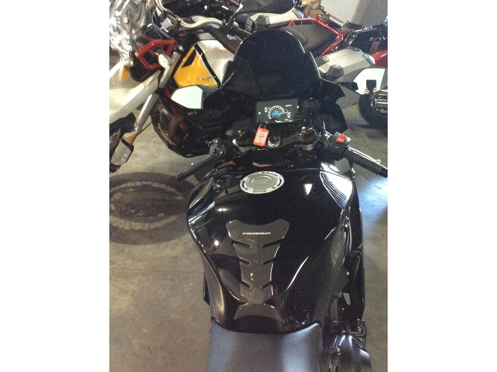 Yamaha R9 Abs Yzfr9asb 2025 alt