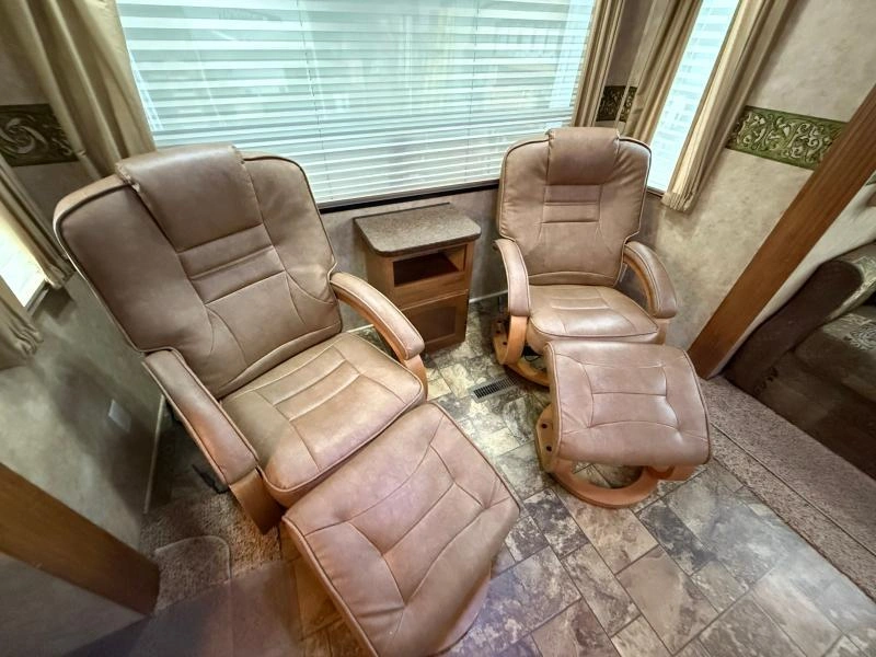 Crossroads Cruiser 32mk 2011 alt