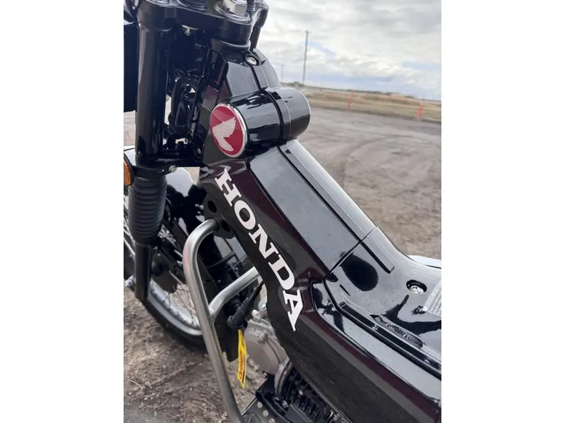 2026 Honda Trail 125 thumbnail 3