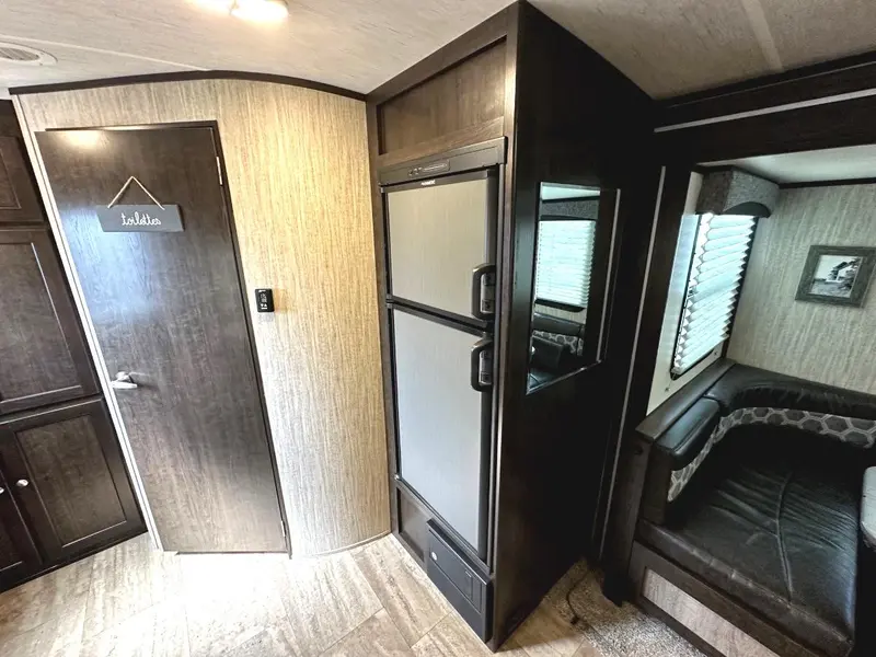 2018 Cruiser RV Shadow cruiser 225RBS thumbnail 19