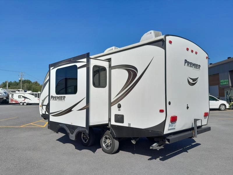 Keystone Rv Bullet 22rbp 2014 alt