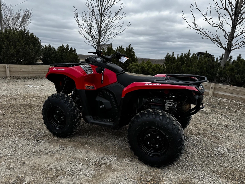 2026 Can-am Outlander Dps 700 alt