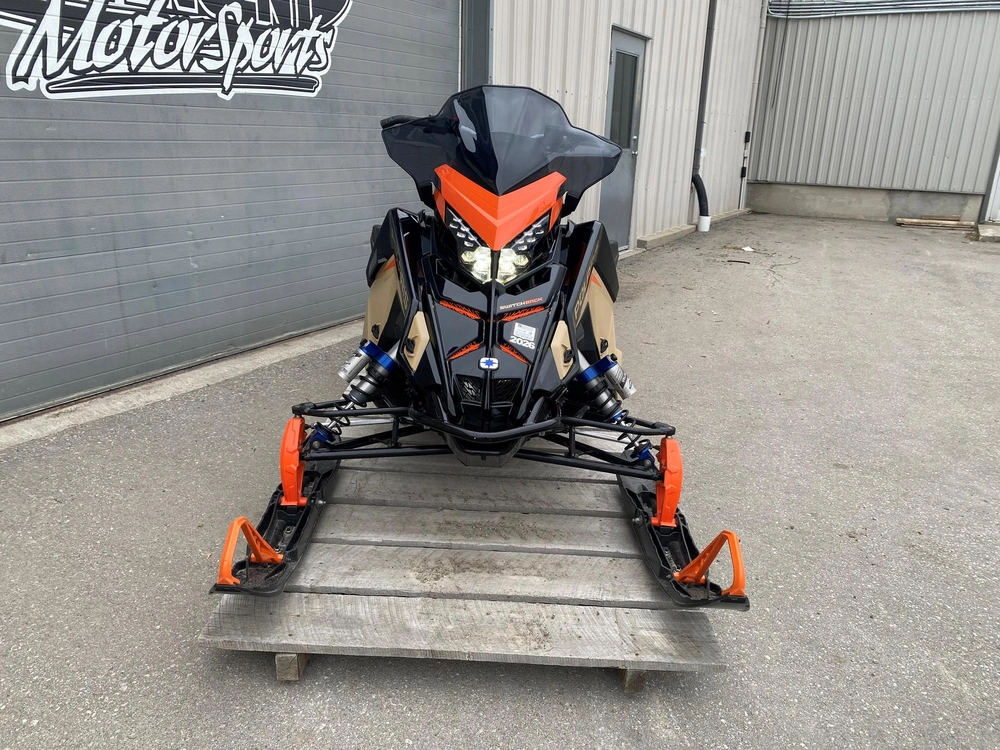 2022 Polaris Switchback Assault 850 alt