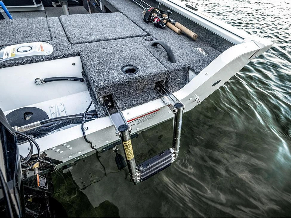2025 Lund Boat Co 1775 Impact Xs alt