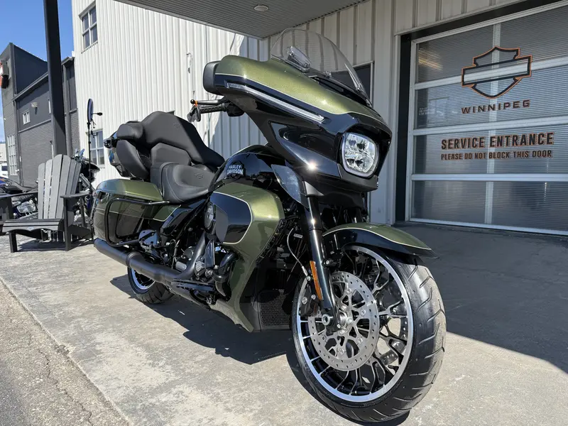 2026 Harley-Davidson Street Glide Limited thumbnail 3