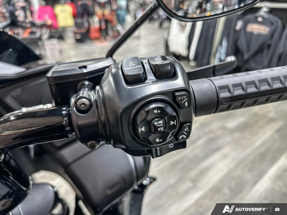 2026 Harley-davidson Road Glide alt