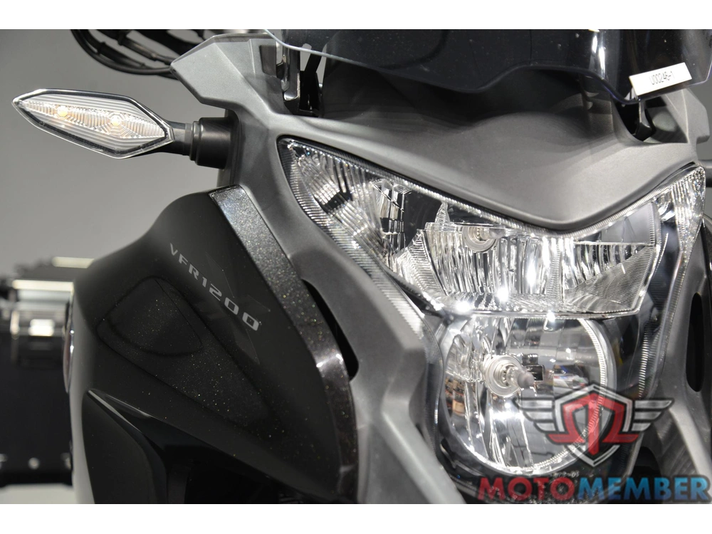 2016 Honda Vfr1200x alt