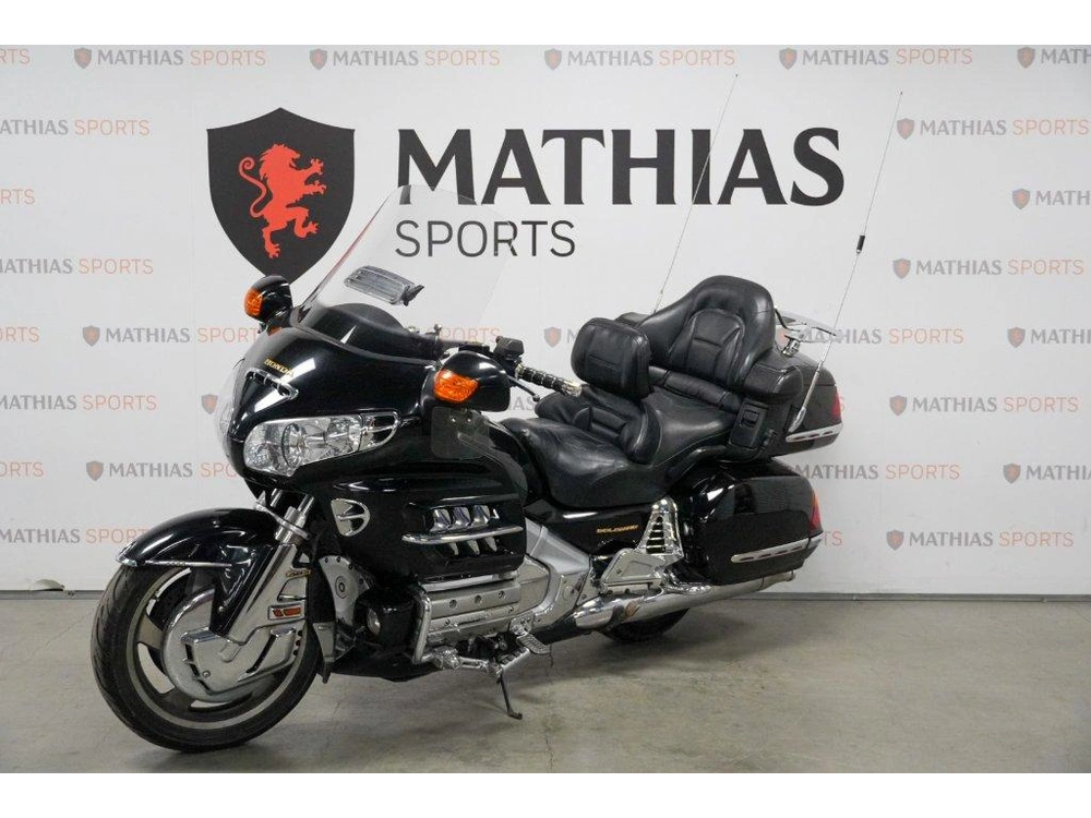 2004 Honda Gold Wing alt