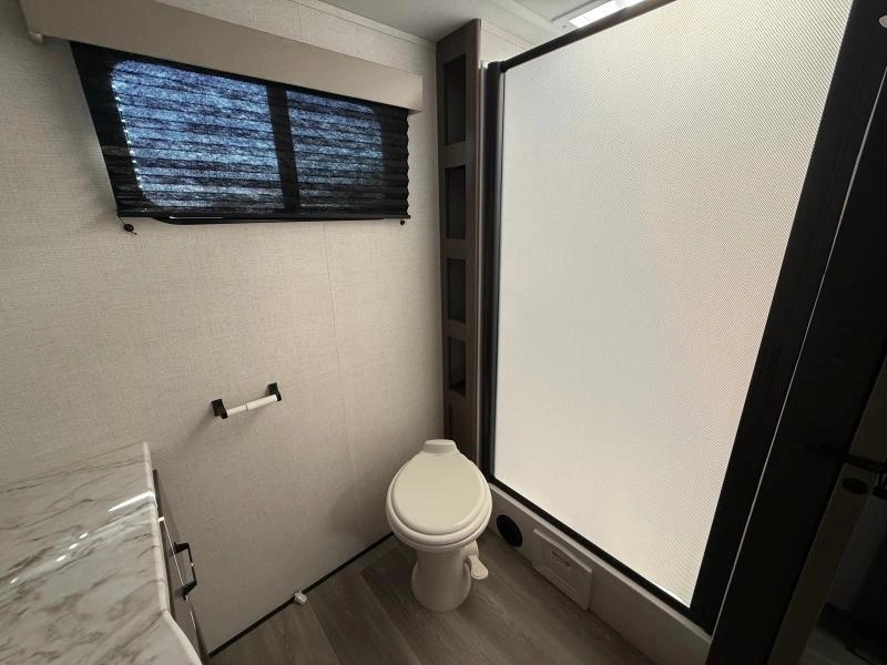 Grand Design Transcend 221rb 2024 alt