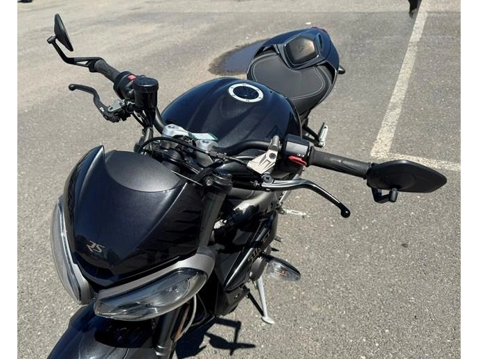 Triumph Street Triple 765 Rs 2023 alt